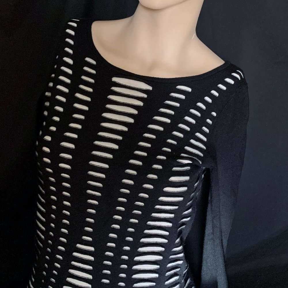 Express Women's Fitted Sweater Small